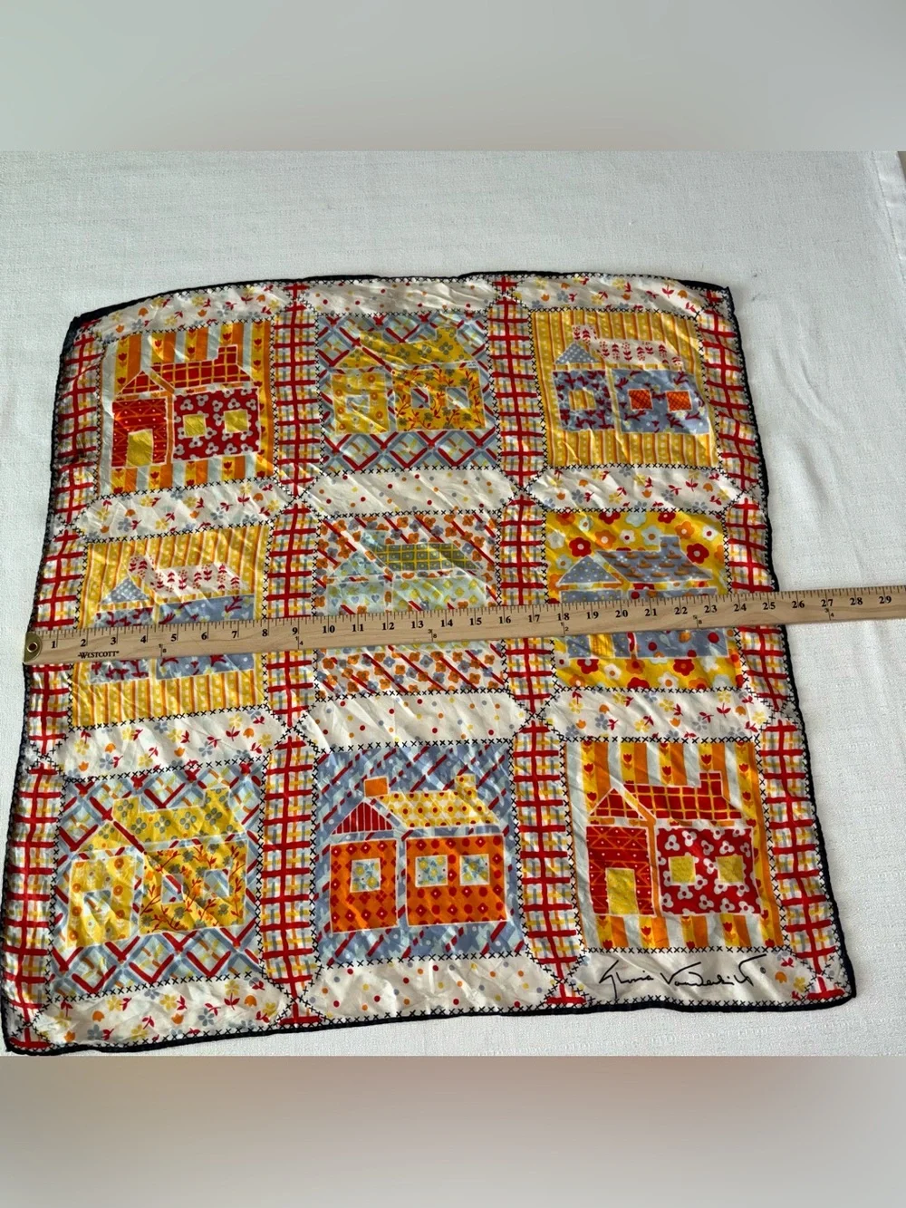 Vintage 80s Gloria Vanderbilt signature silk scarf Italy house cute cottages 25”